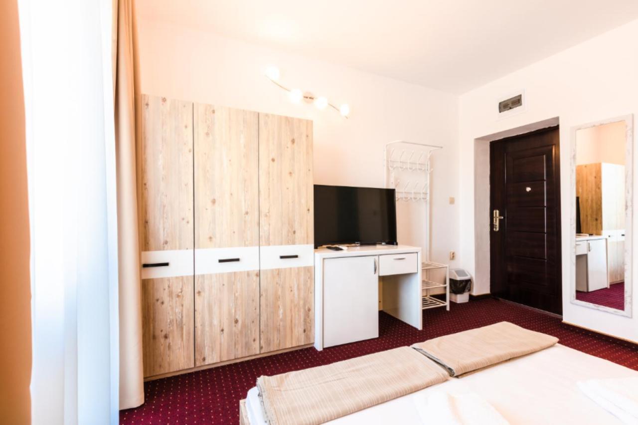 Guest House Theona Obzor Exterior photo